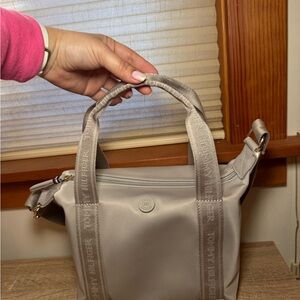 Tommy Hilfiger Light Gray Tote Bag